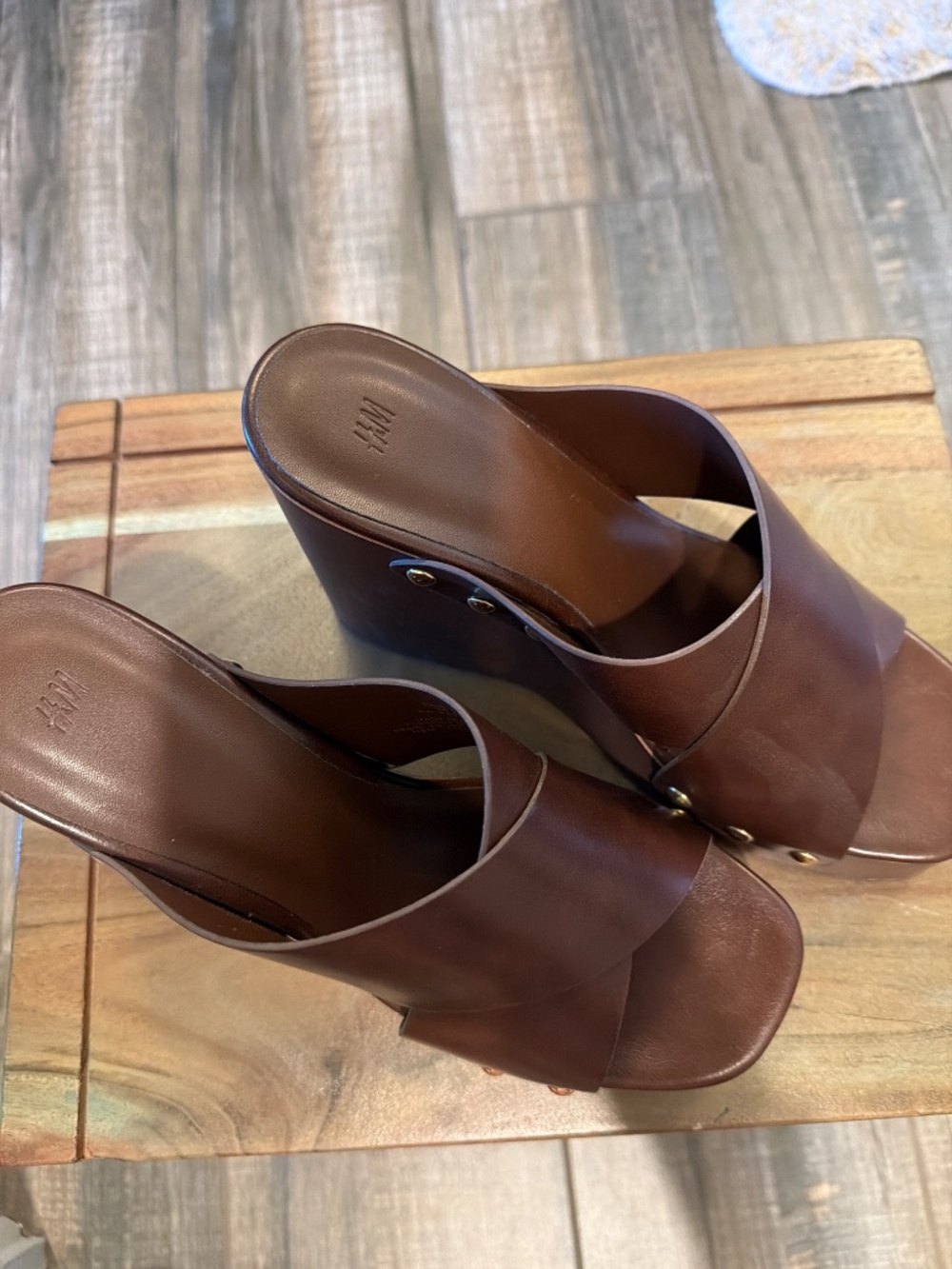 HM Wedges - Picture 2 of 3